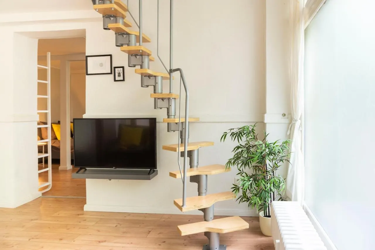 Spacious&Stylish Loft Bed Apartment +S-Bahn Access 柏林