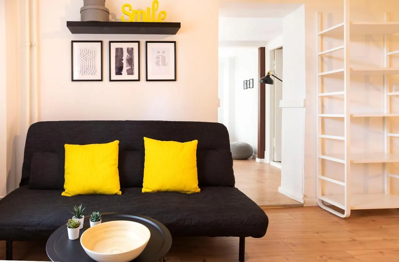 Spacious&Stylish Loft Bed Apartment +S-Bahn access Berlin Deutschland